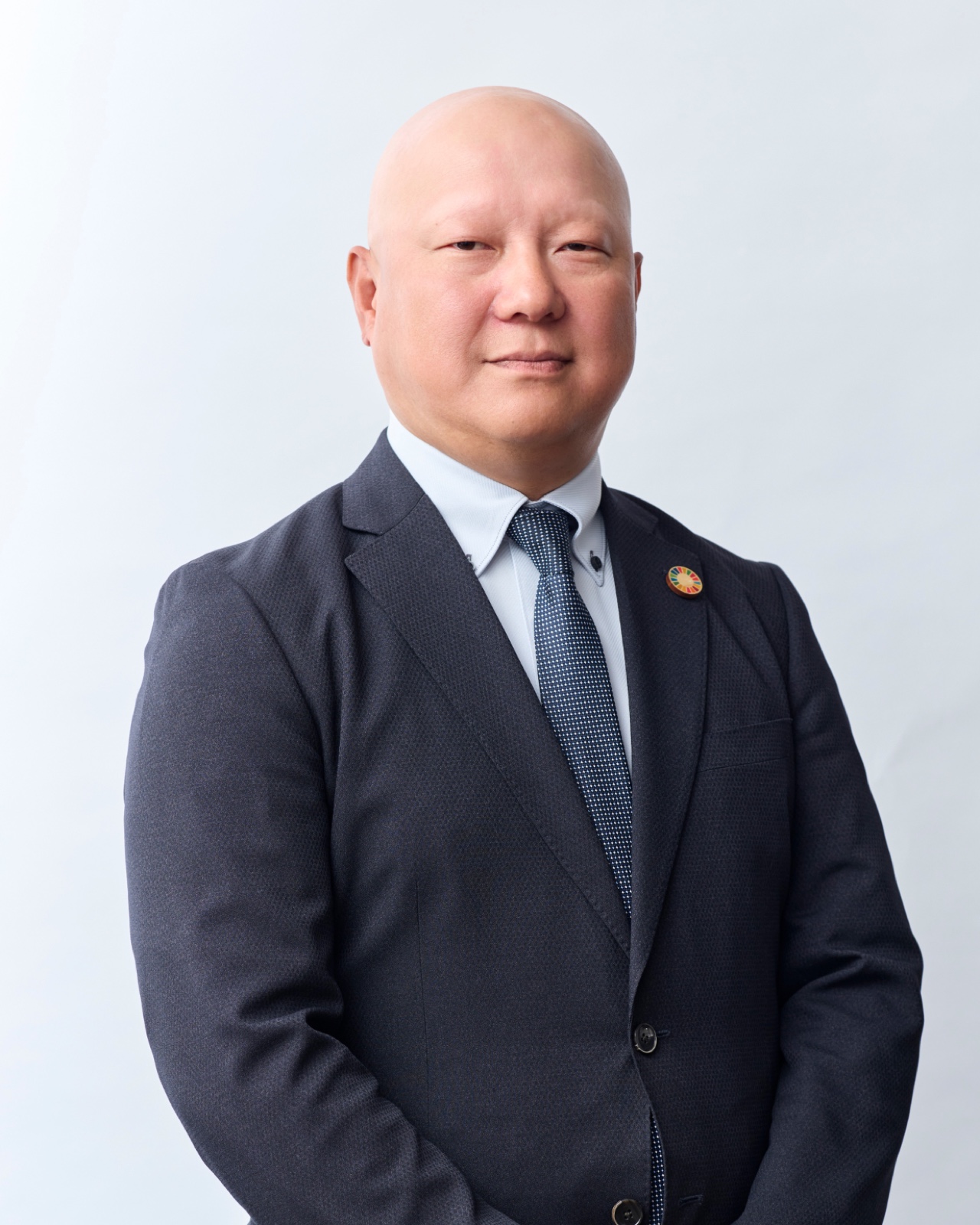 岡田 章裕近影